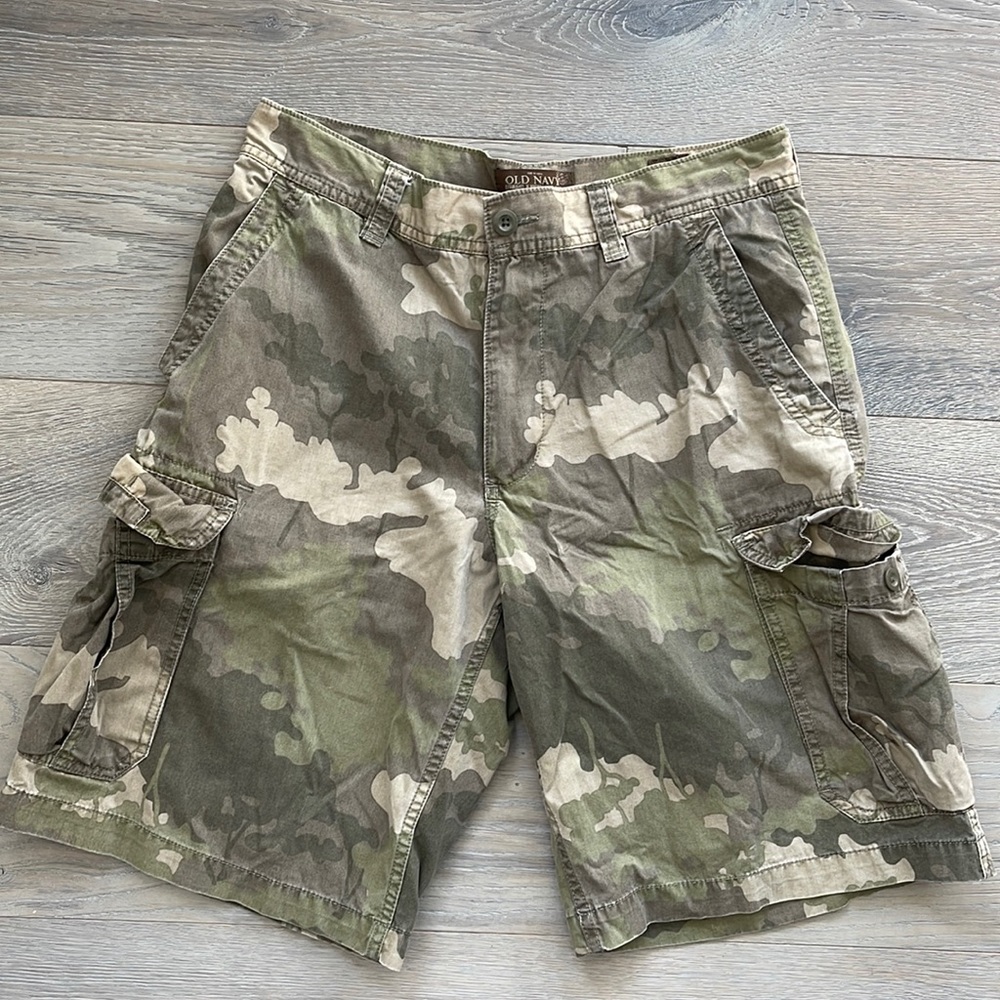 Mens Old Navy Camouflage Cargo Shorts-32W